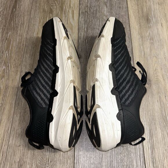 Skechers Men's US Size 9.5 GoRun Ultra Go Black White Running Sneaker Shoes - Picture 10 of 12